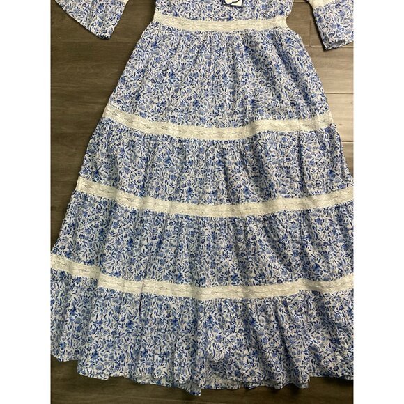 Blue and White Floral Maxi Dress - Picture 9 of 11